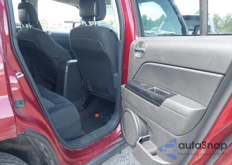 2015 Jeep Patriot Sport из США, поврежденный, VIN 1C4NJPBA6FD409591